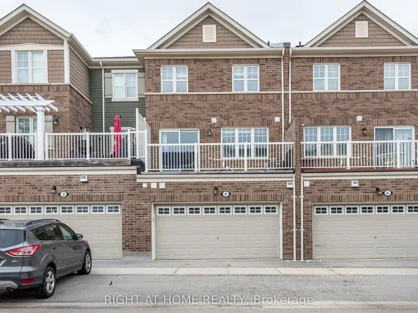 4 Hafia St, Brampton, ON L7A 4P4