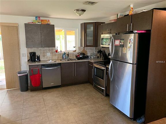 4th image of 1850 SW 36th Ter