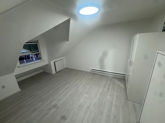 2nd image of 2438 Throop Ave #3