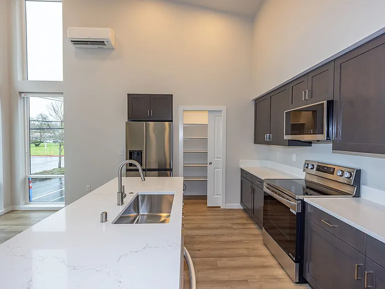 1901 E 11th St #204 — Photo 13