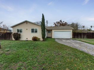 5715 E Hampton Way, Fresno, CA