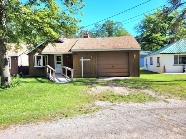 1893 Bobwhite Rd, Oscoda, MI 48750