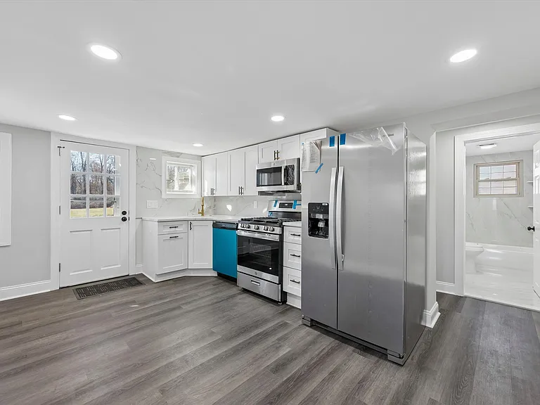 635 Stanton Christiana Rd — Photo 6
