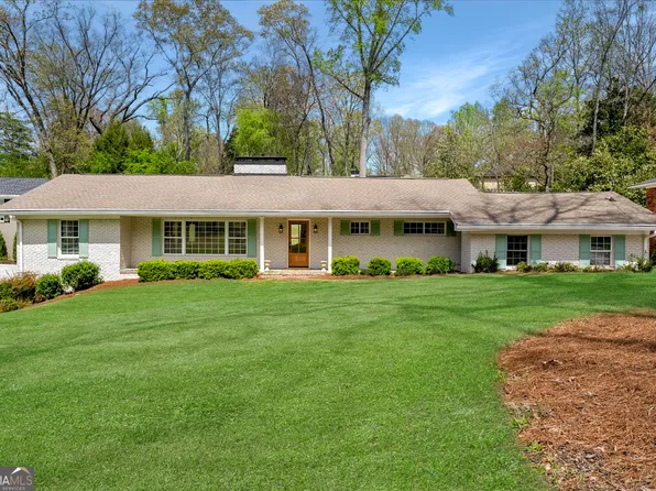538 Timberland Dr, Atlanta, GA 30342