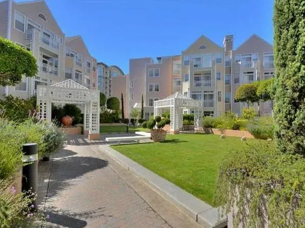 550 Ortega Ave APT B327, Mountain View, CA 94040