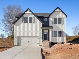 106 Indian Wells Ct, Harmony, NC 28634