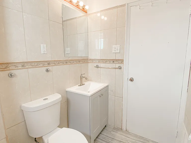 252 Clinton Ave #2 — Photo 10