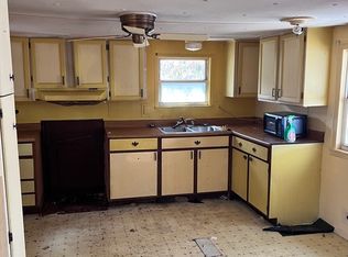 1032 N Main St #3, Dayville, CT 06241