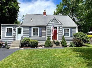 12 Rucliff St, Shrewsbury, MA 01545