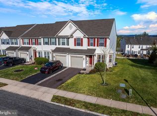 217 S Savanna Dr, Pottstown, PA 19465