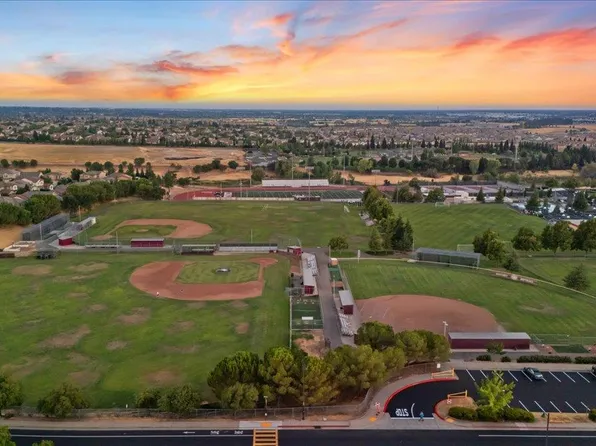 2955 Cardinal Dr, Lincoln, CA 95648