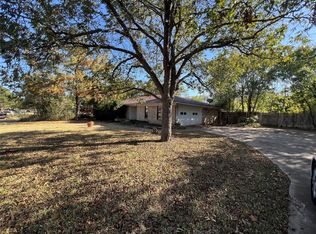 1713 Woodhaven Dr, Seagoville, TX 75159