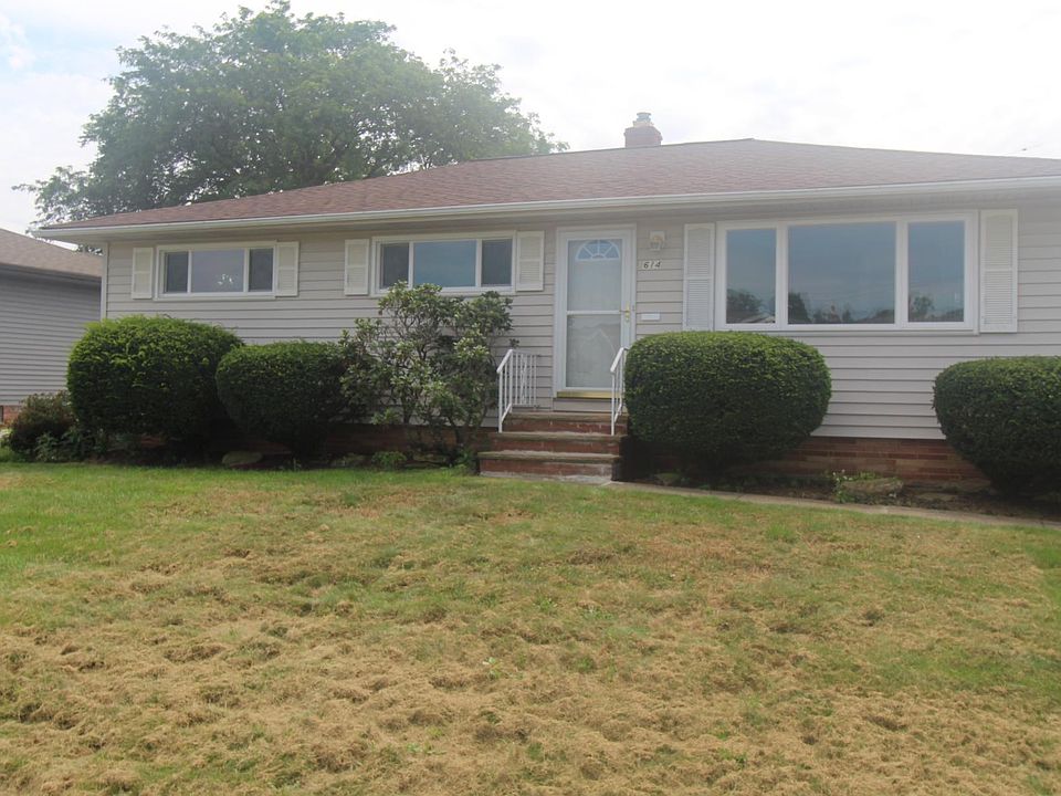 1st image of 614 E Dartmoor Ave