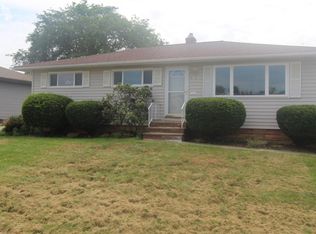 614 E Dartmoor Ave, Seven Hills, OH