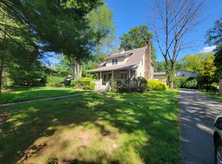 108 S Airmont Rd, Suffern, NY 10901