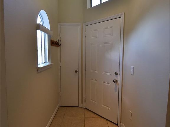 4th image of 437 Fountainhead Cir Unit 181