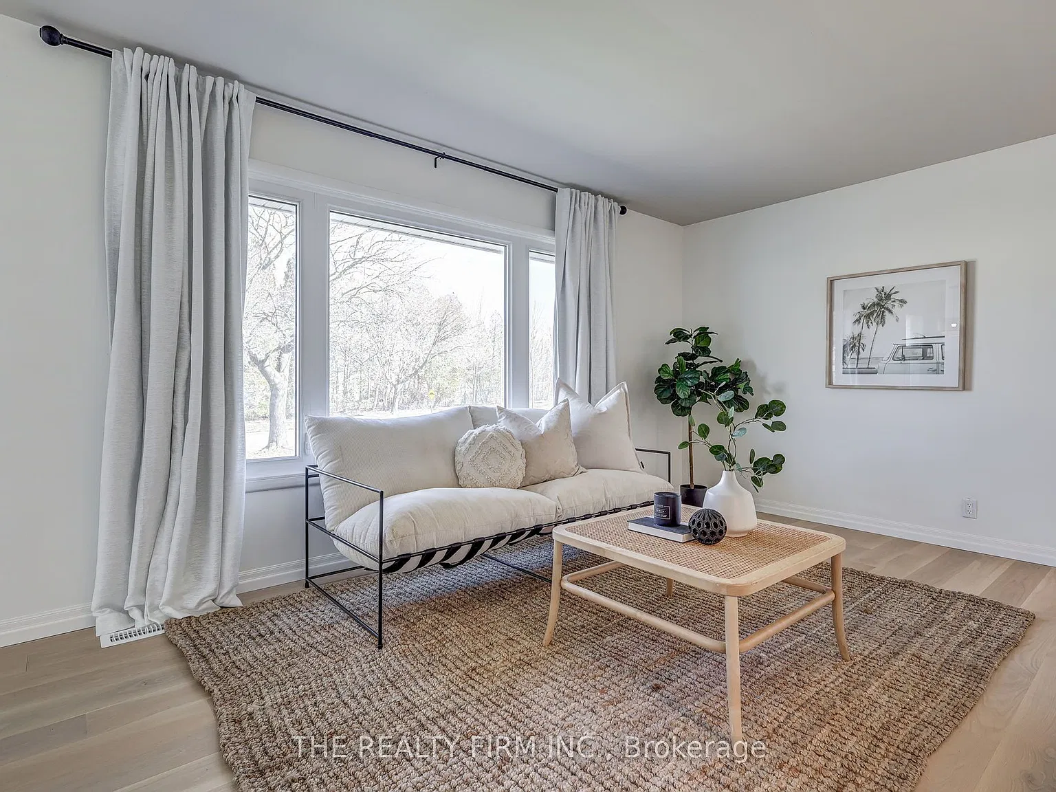 3 bed, $2,300 — Photo 4