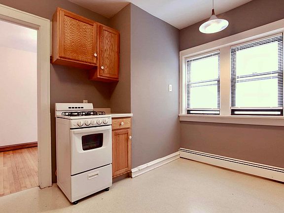 5th image of 3621 N Humboldt Blvd #4