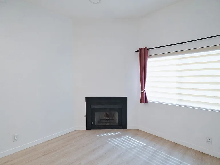 525 N Alhambra Ave #C — Photo 7