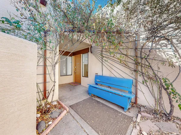 6404 Monte Serrano NE, Albuquerque, NM 87111