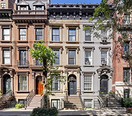 Sold by Compass | media 21