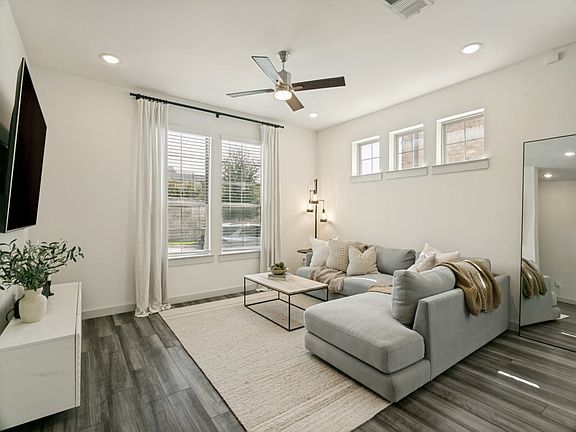 5th image of 237 McConathy Way