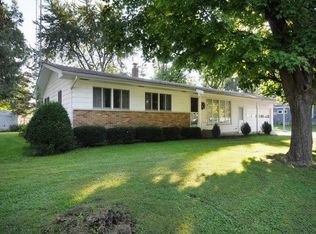 16 Burton St, Millbrook, IL 60536