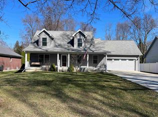 38524 Pineridge St, Harrison Township, MI 48045