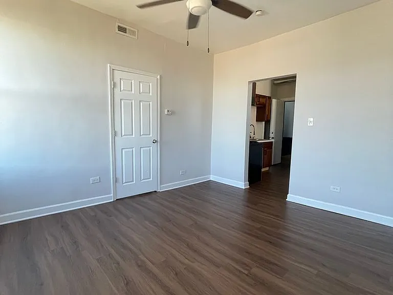 2065 Coulter St #2409-11 — Photo 15