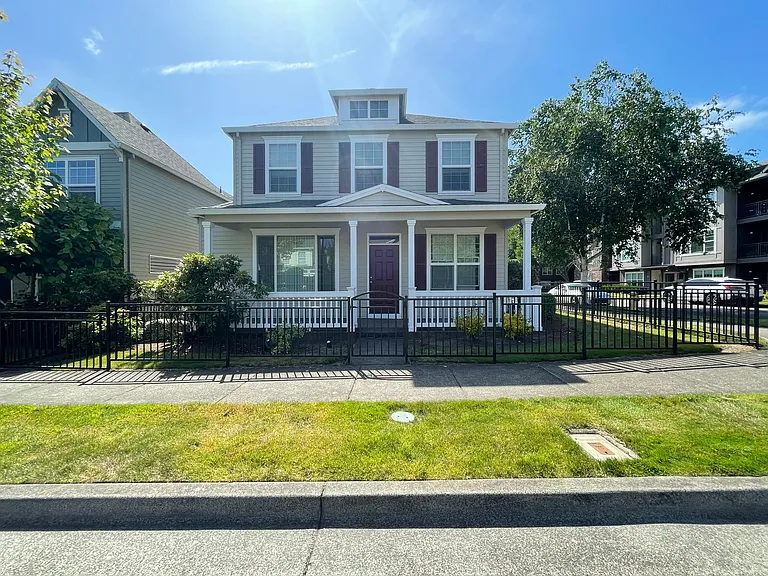 797 NE 63rd Ave — Photo 1