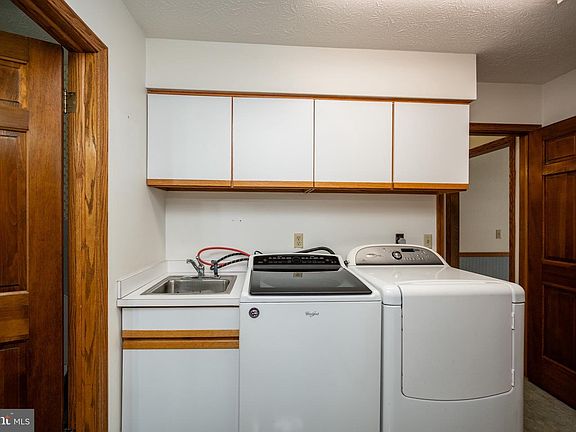 5th image of 15443 Bittinger Rd