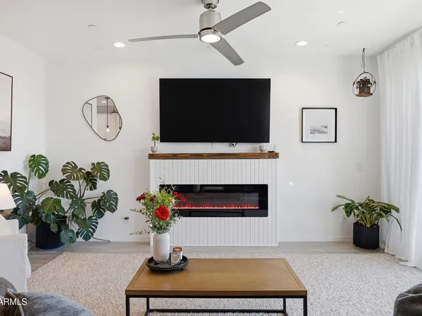 9923 E WAVELENGTH Avenue, Mesa, AZ 85212