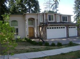 10709 NE 46th St, Kirkland, WA 98033