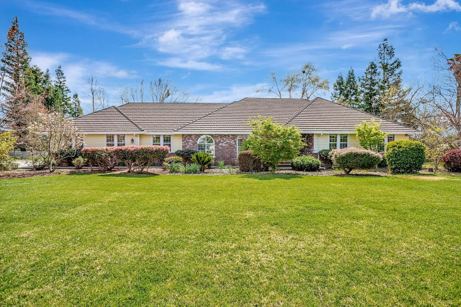 10246 Corfu Dr photo 1