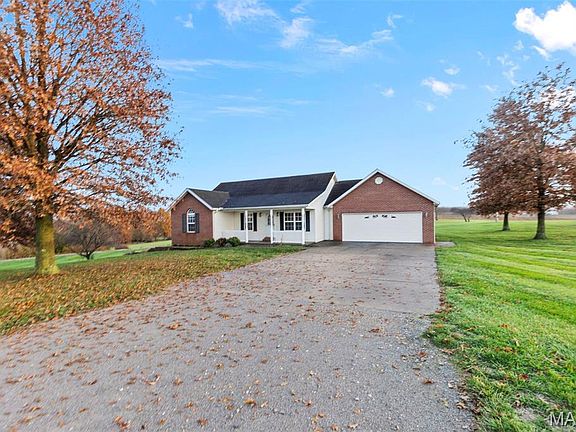 2nd image of 168 Blueberry Ln