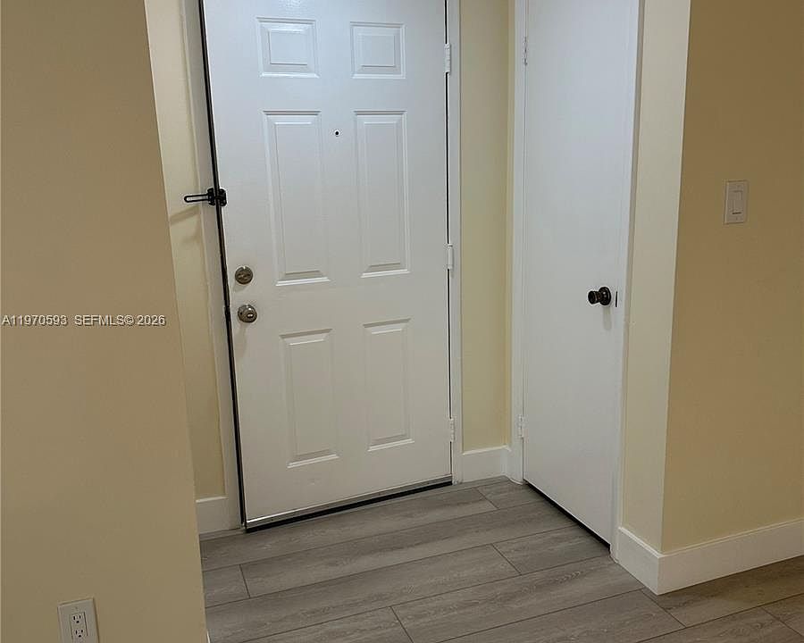 1st image of 560 S Park Rd #367