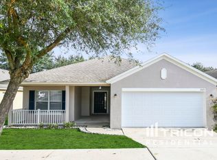 2031 Newtown Rd, Groveland, FL 34736