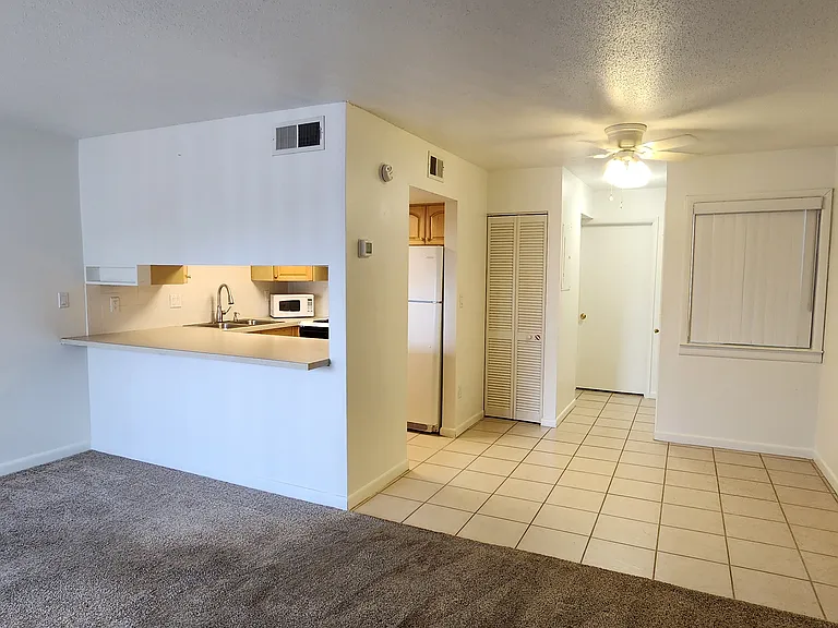 308 Miracle Strip Pkwy SW #2D — Photo 5