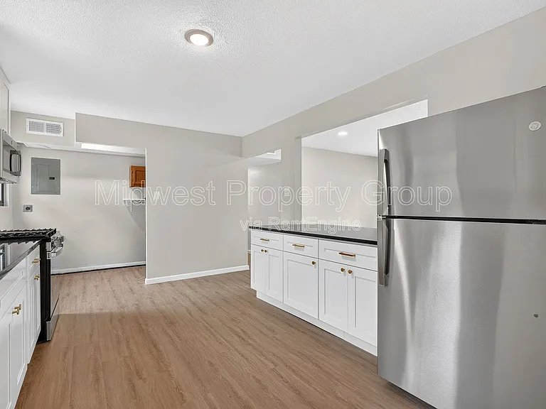 216 Allen Dr — Photo 6