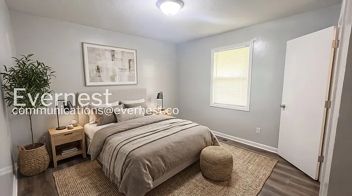 715 W Creek Cir — Photo 3