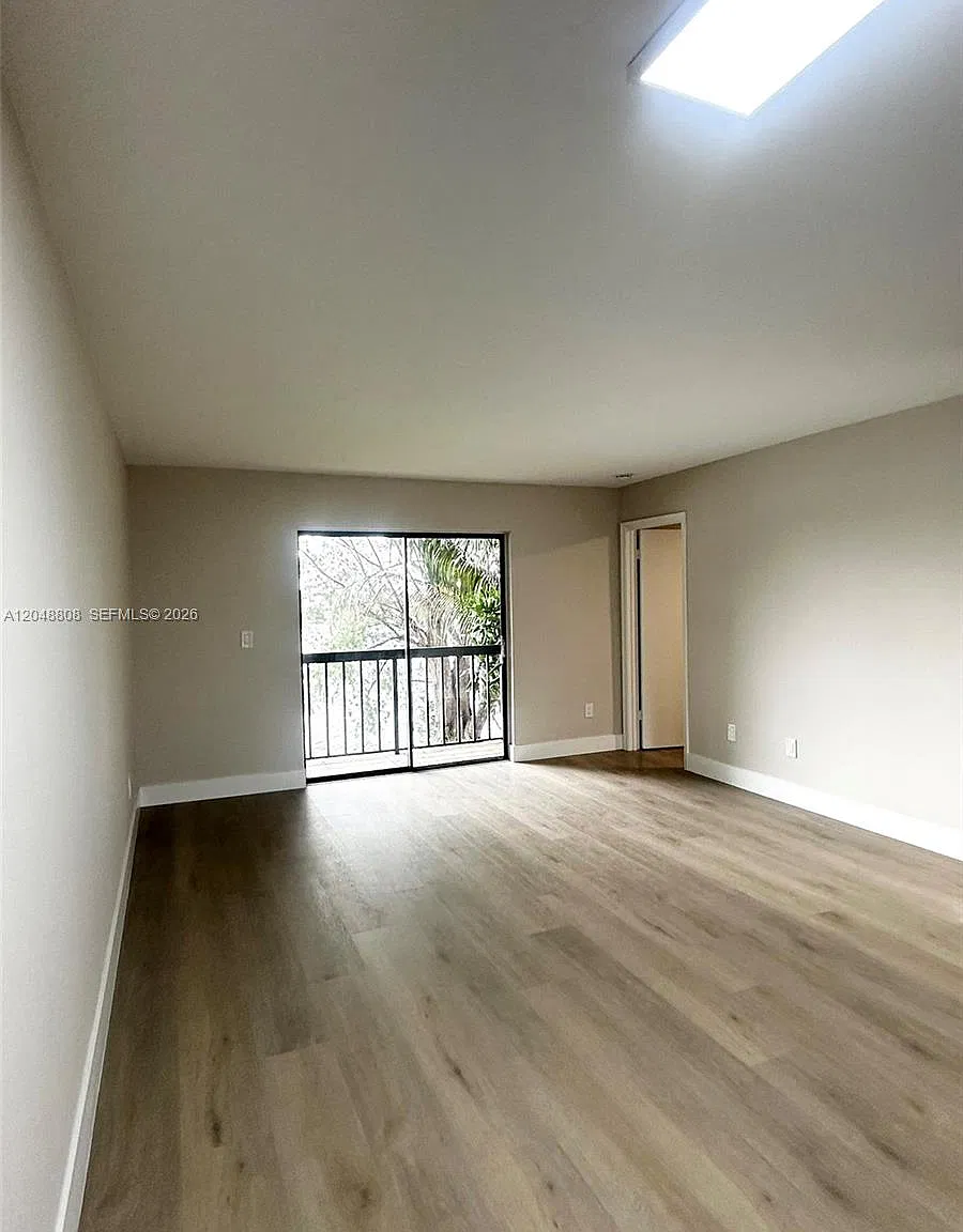 2540 W 67th Pl — Photo 3