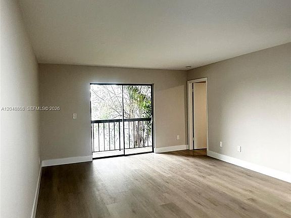 3rd image of 2540 W 67th Pl APT 202-28