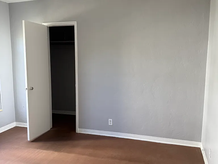 2101 SW 3rd Ave #5 — Photo 8