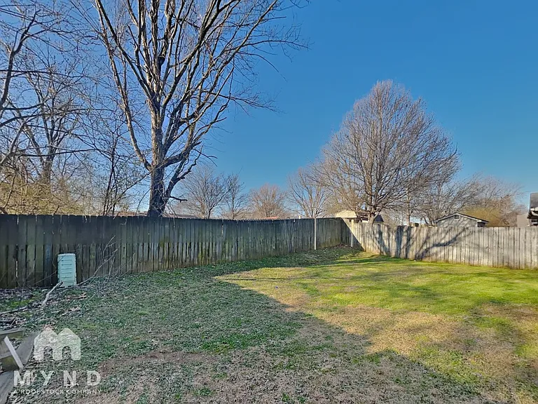3405 Laurelwood St — Photo 20