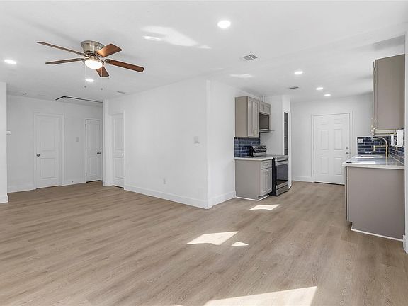 4th image of 4516 Normandy Way