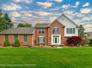 1302 S Spicewood Dr, Okemos, MI 48864