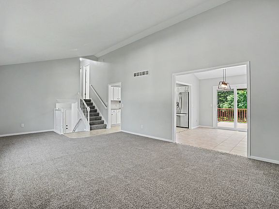 5th image of 5128 Woodland Ct