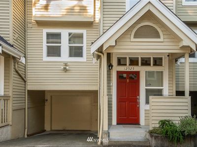 12525B 27th Ave NE, Seattle, WA, 98125