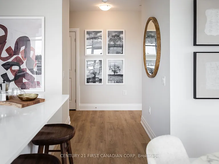 4286 King St E #1109 — Photo 21