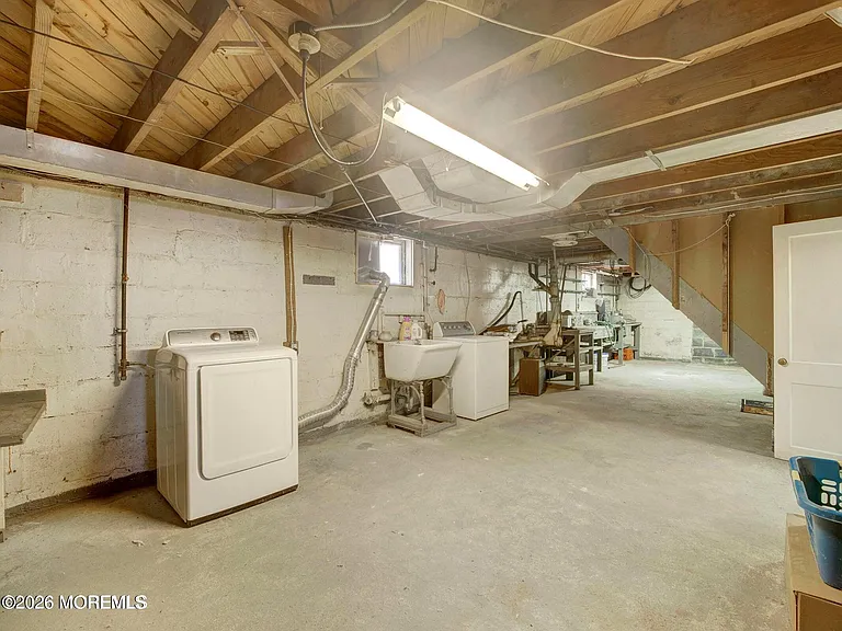 224 Chatham Ave — Photo 18